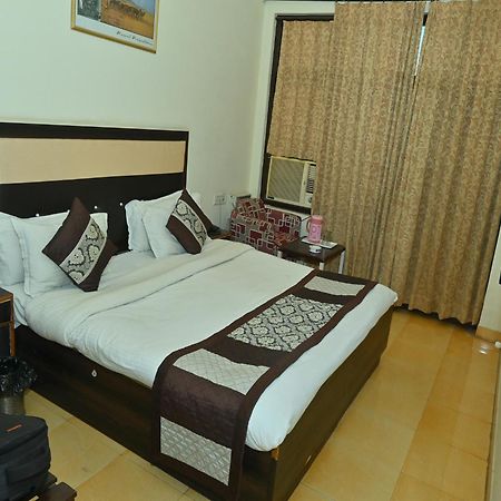 Goyal Plaza Hotel 5 Mint. Waling Distance From Pushkar Lake Esterno foto