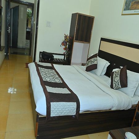 Goyal Plaza Hotel 5 Mint. Waling Distance From Pushkar Lake Esterno foto