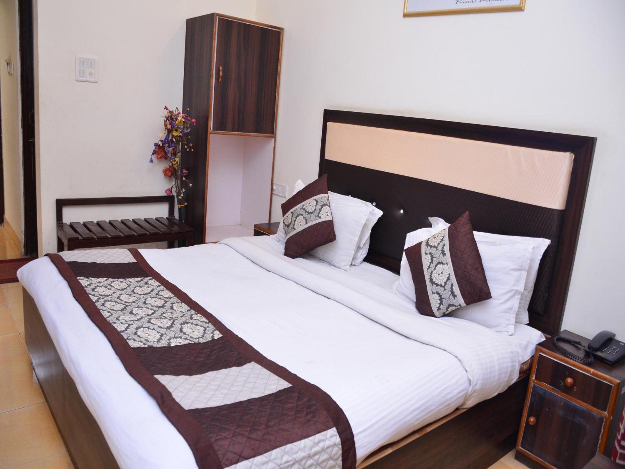 Goyal Plaza Hotel 5 Mint. Waling Distance From Pushkar Lake Esterno foto