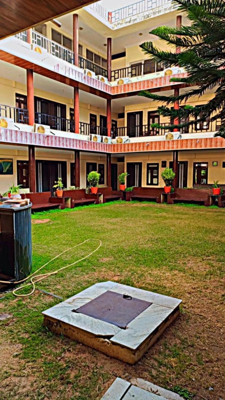 Goyal Plaza Hotel 5 Mint. Waling Distance From Pushkar Lake Esterno foto